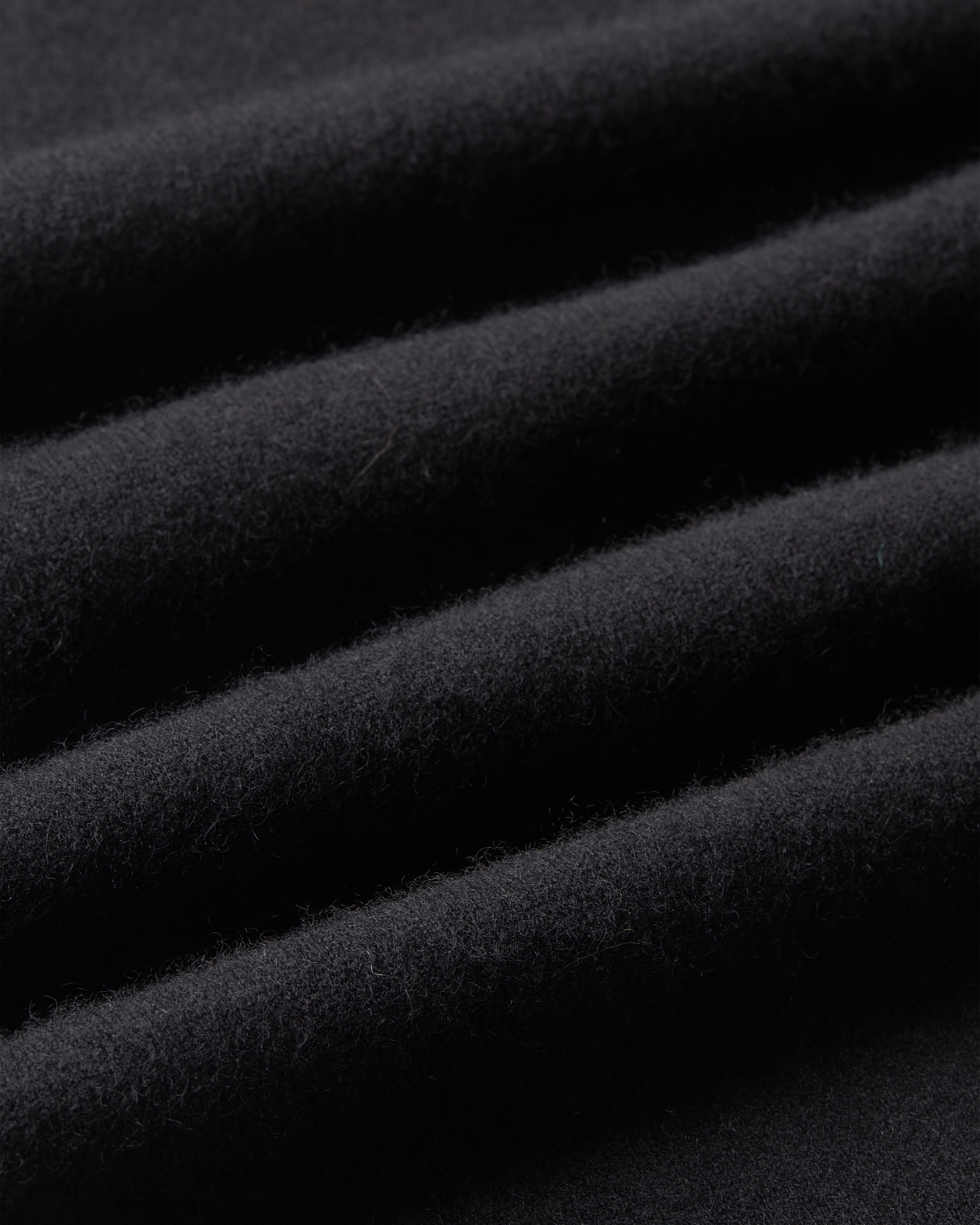 Cashmere Fine Gauge Crewneck Knit Black