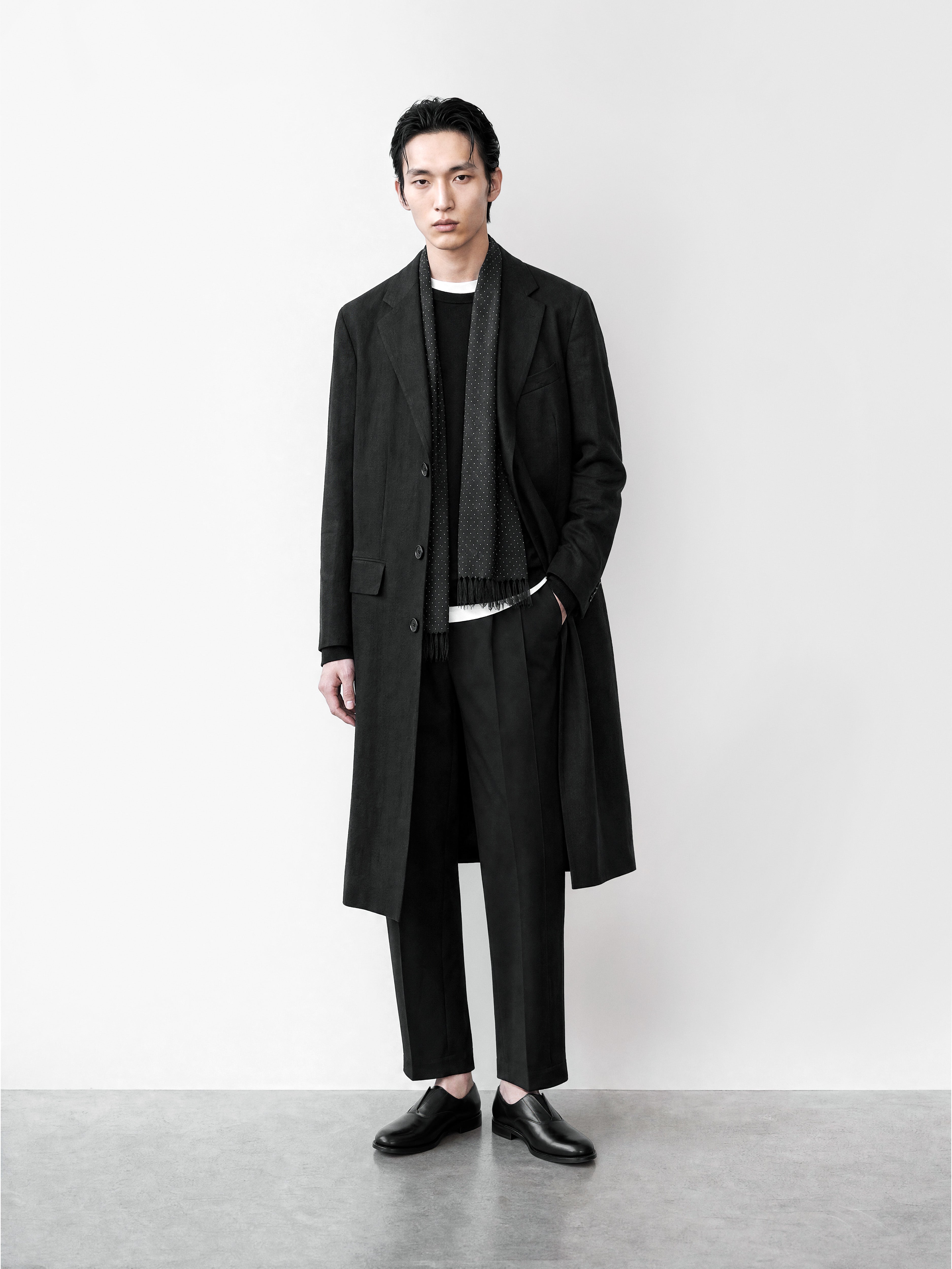 Easy Care Merino Wool Crewneck Knit Black